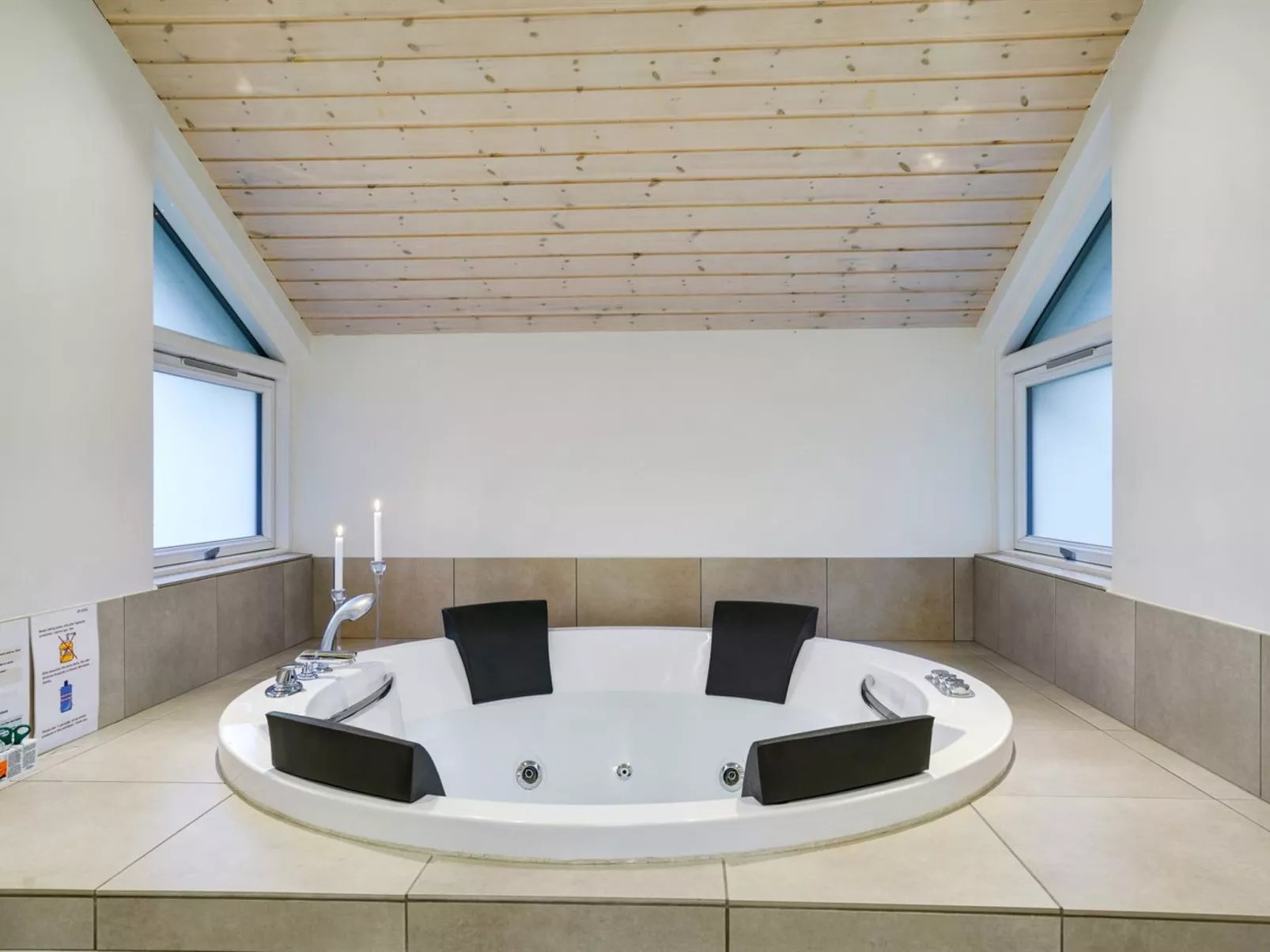 "Ricus" - 1.8km from the sea-Binnen