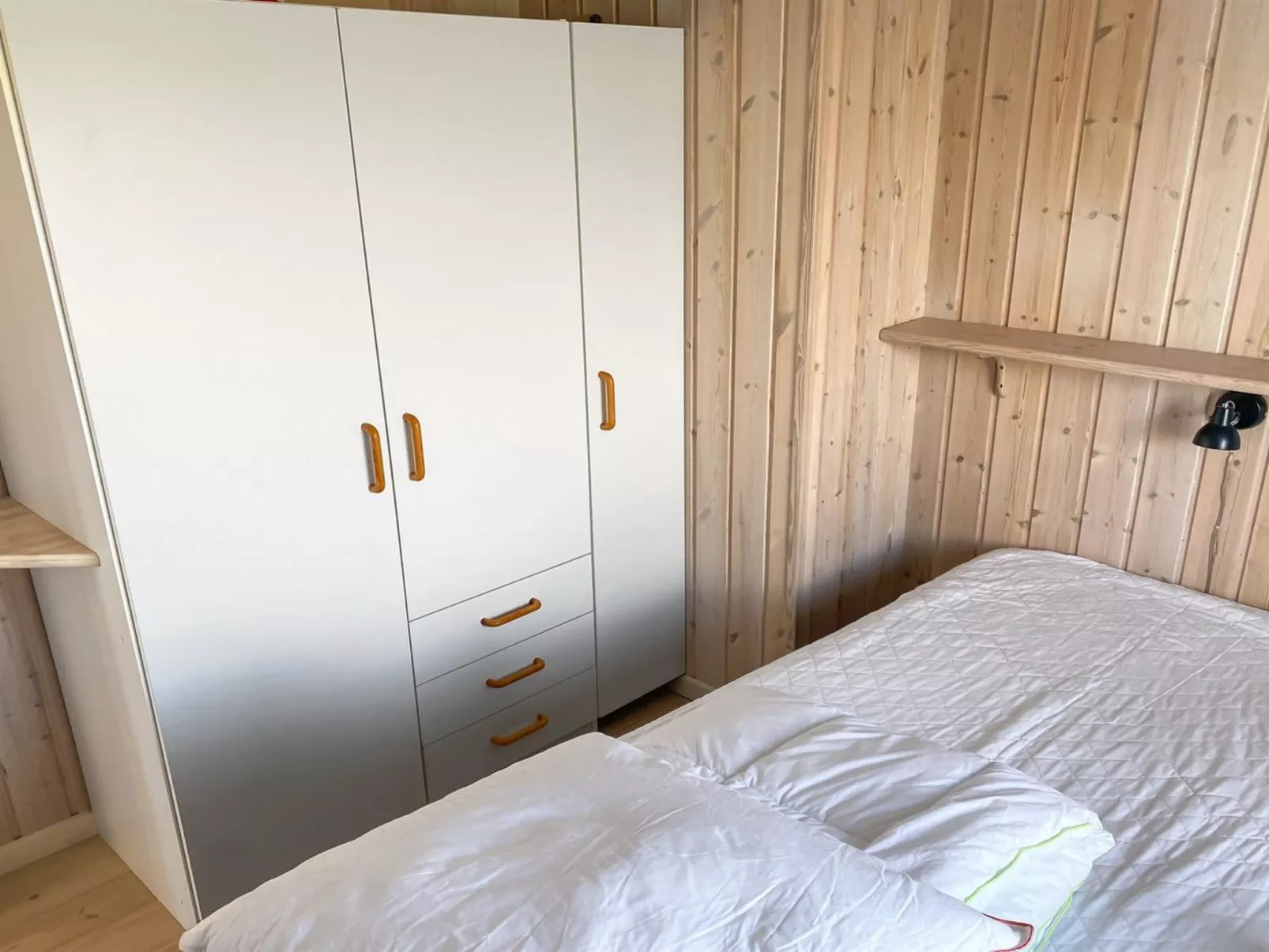 "Laurits" - 300m from the sea-Binnen