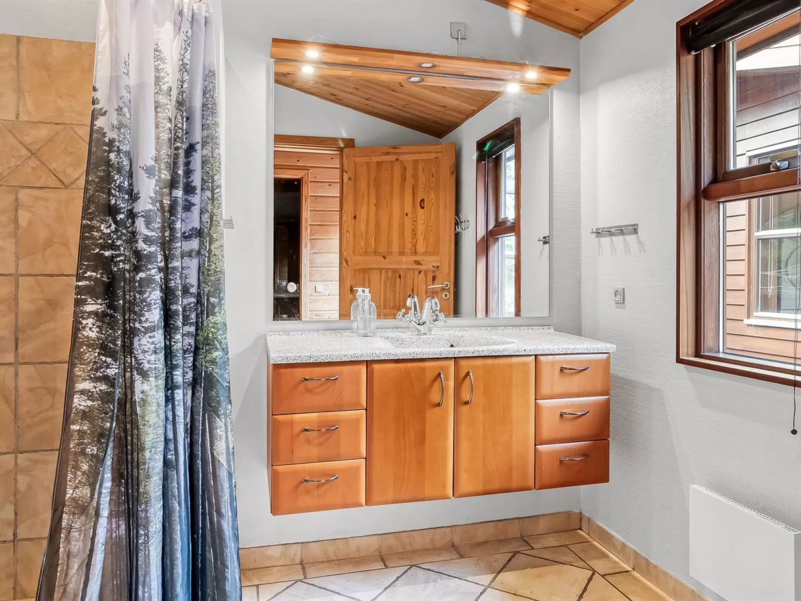 "Patrizia" - 1km from the sea-Binnen