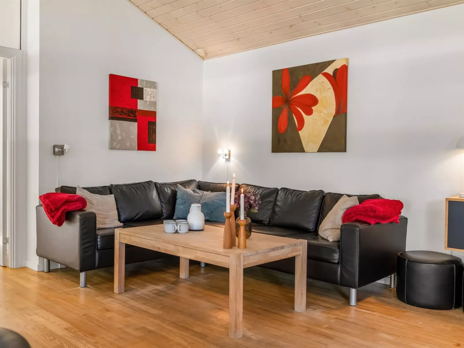 "Karstina" - 1km from the sea-Binnen