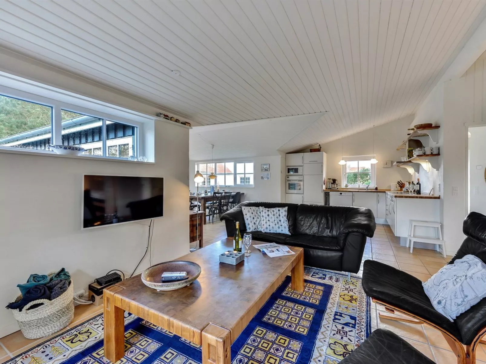 "Vivina" - 250m from the sea-Binnen