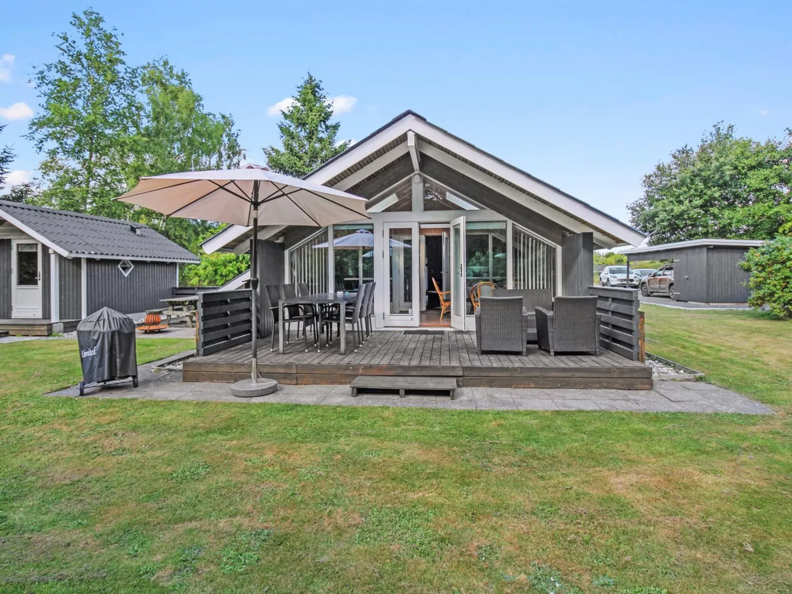 "Snefrid" - 12km from the sea-Buiten