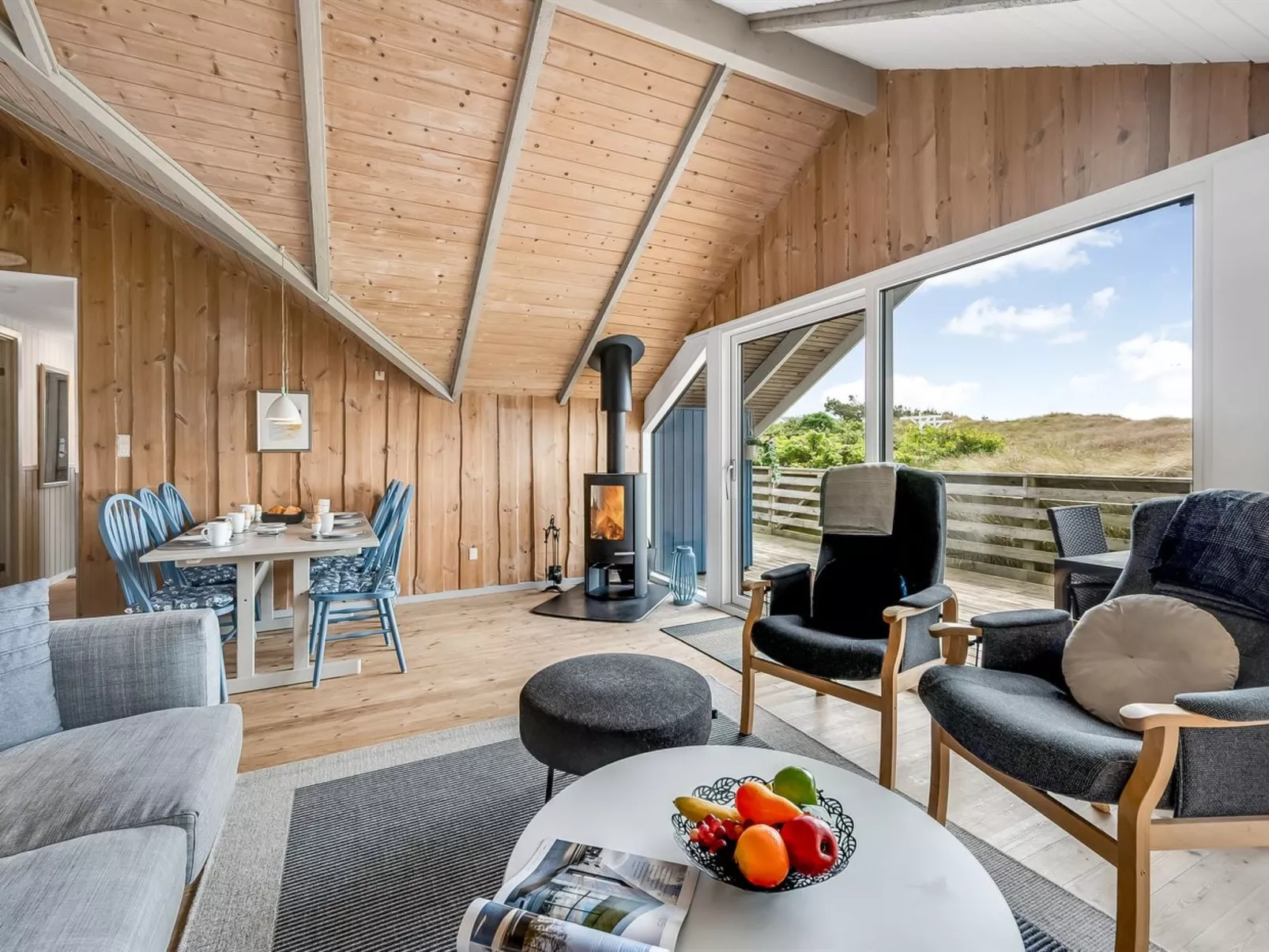 "Valia" - 400m to the fjord-Binnen