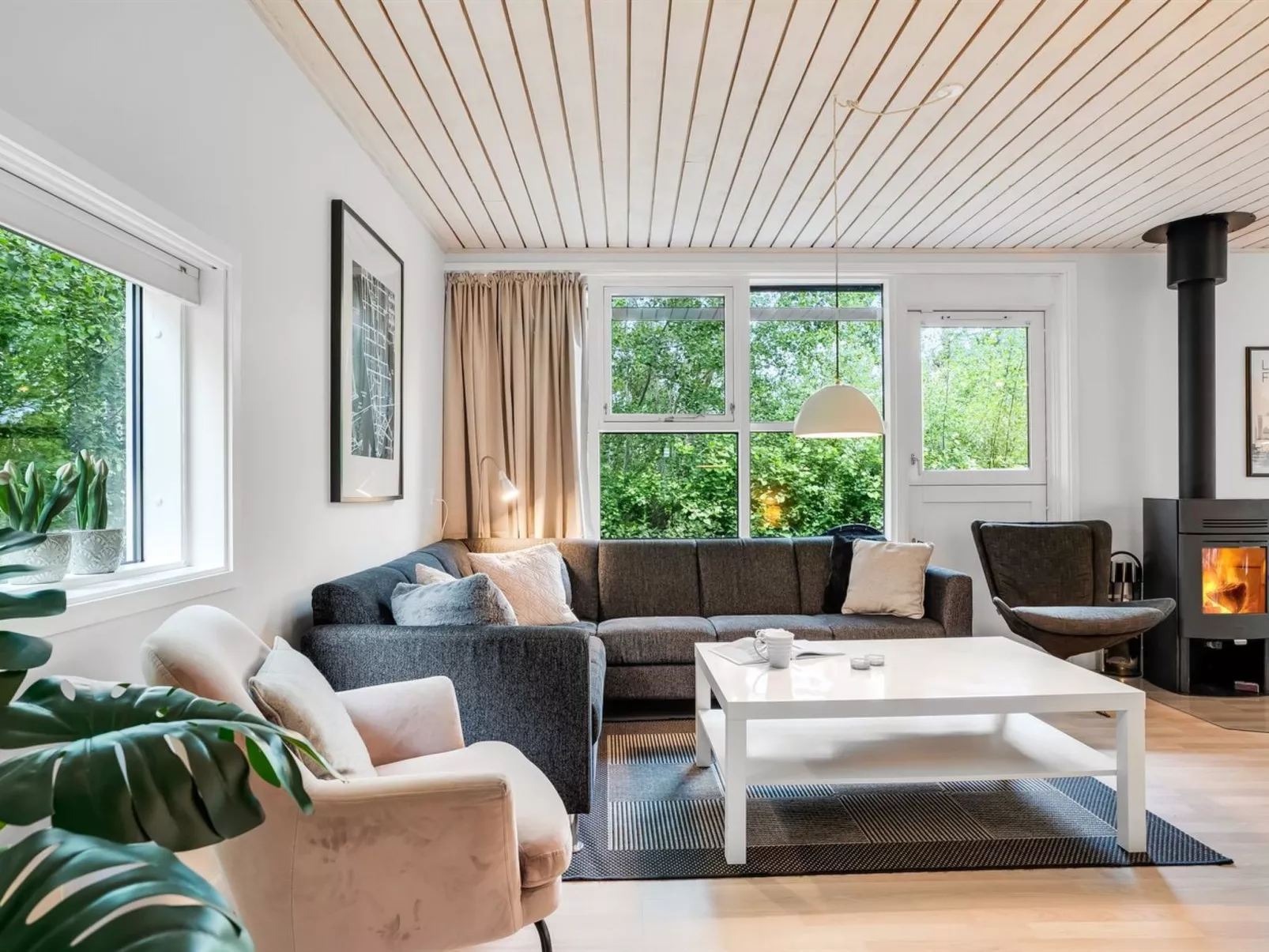 "Torsten" - 30m from the sea-Binnen