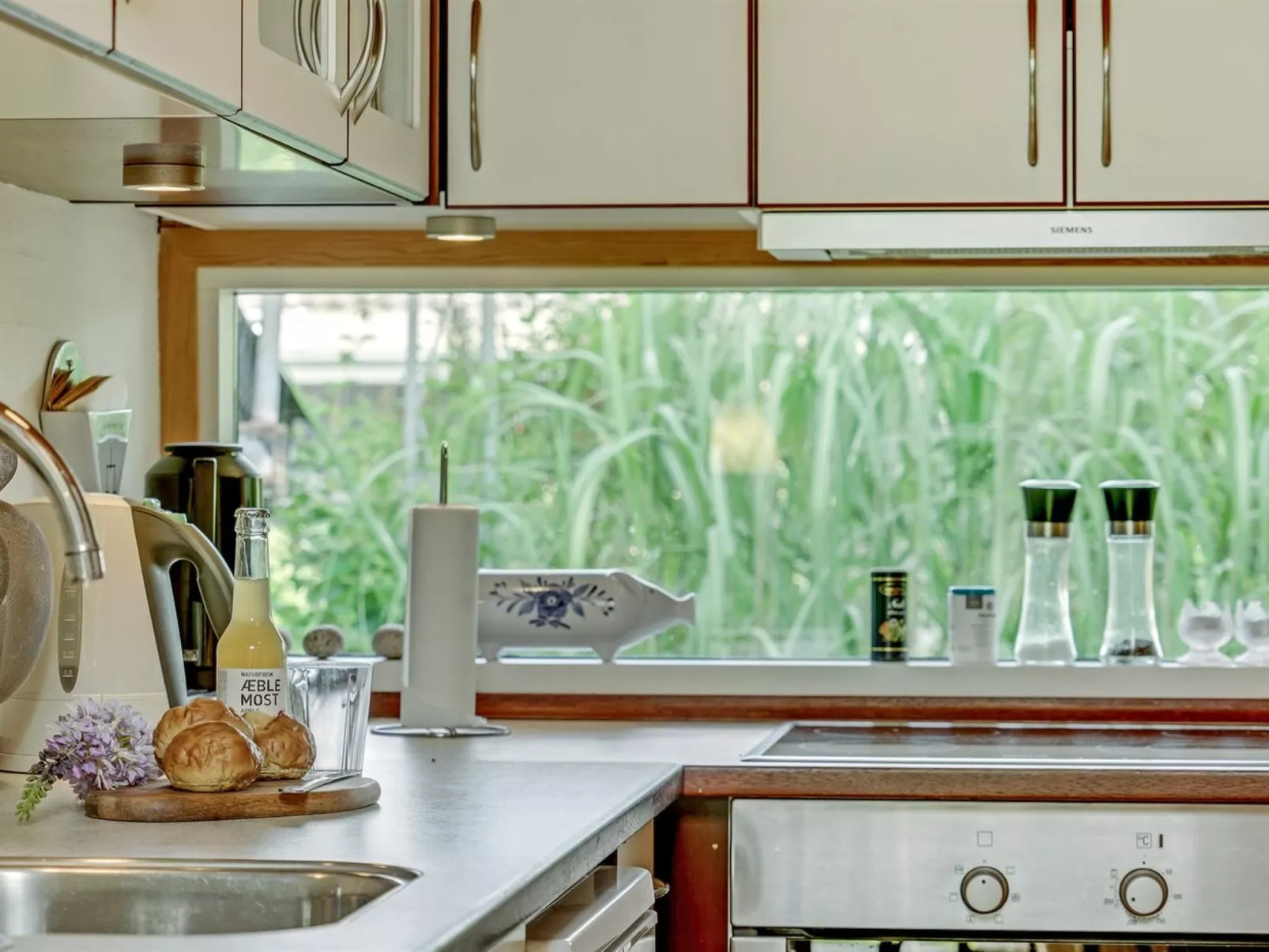 "Juditha" - 400m from the sea-Binnen