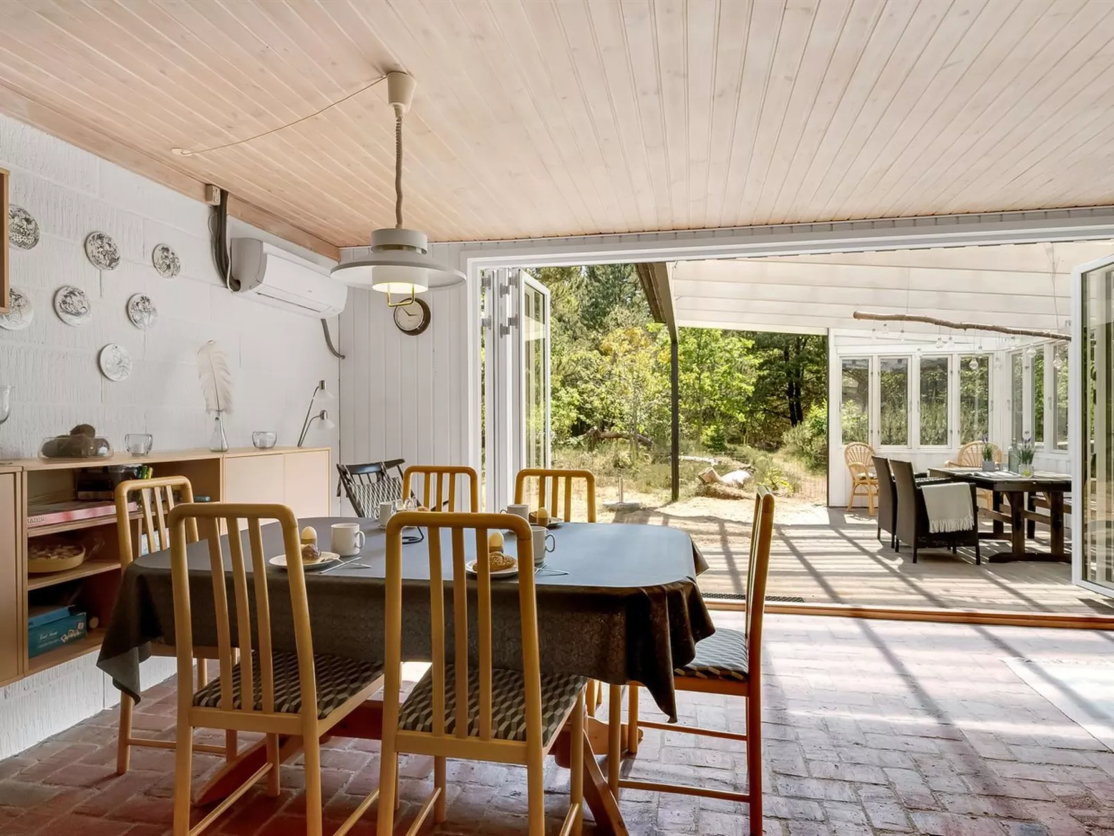 "Mirva" - 800m to the fjord-Binnen