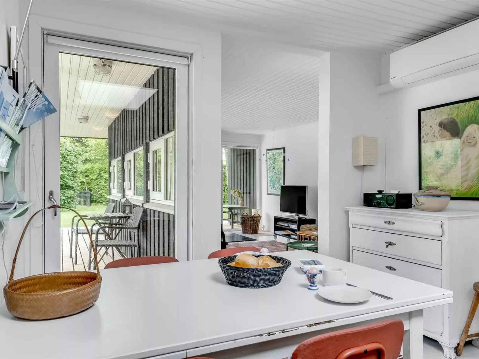 "Jarno" - 1km from the sea-Binnen