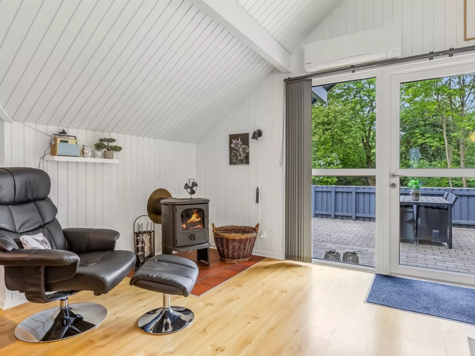 "Asulf" - 31km from the sea-Binnen