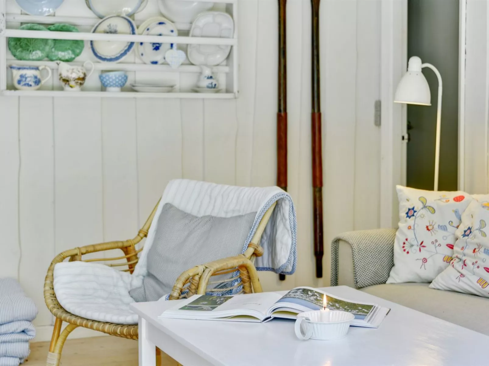 "Alika" - 200m to the fjord-Binnen