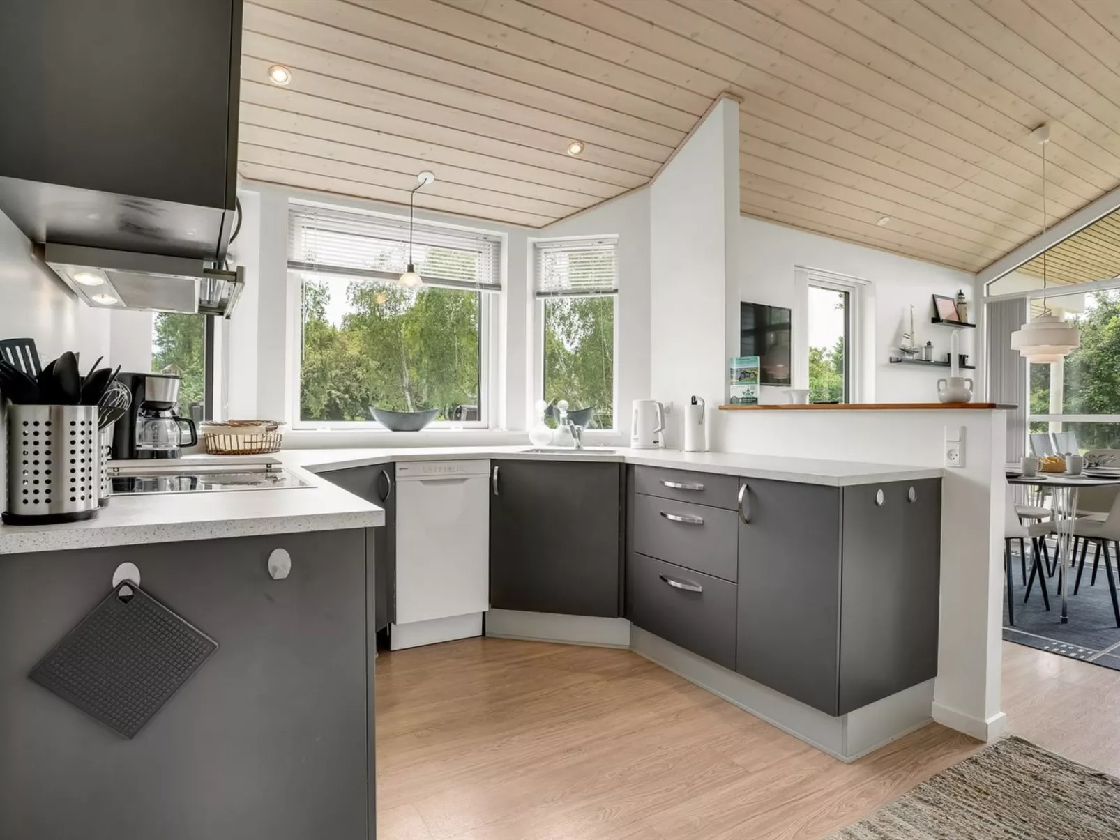 "Luukas" - 150m from the sea-Binnen