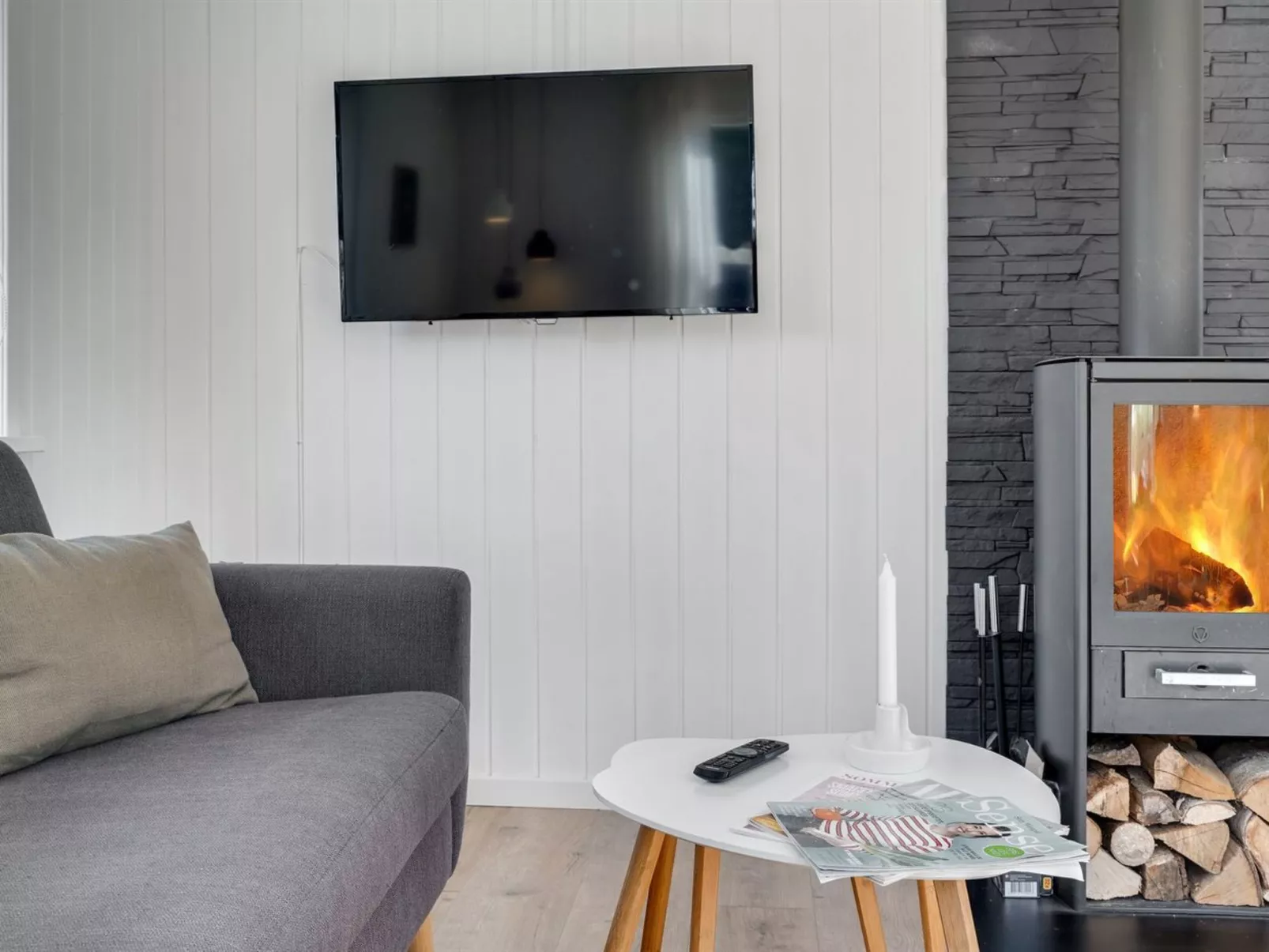 "Gillis" - 900m from the sea-Binnen