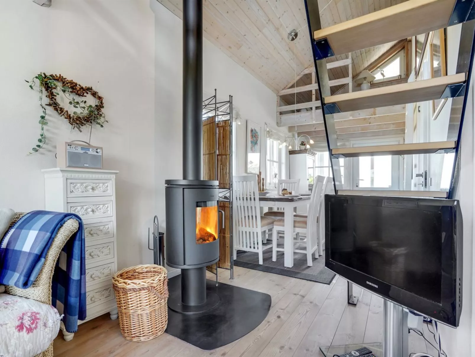 "Byrial" - 200m from the sea-Binnen