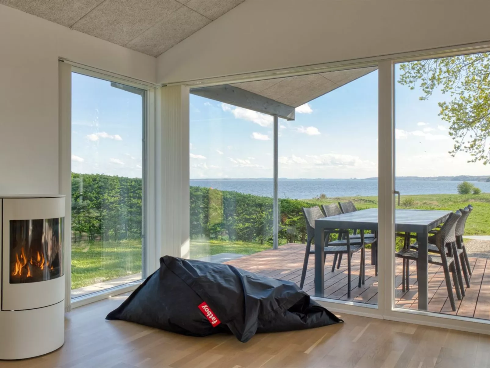 "Elissa" - 50m to the fjord-Binnen