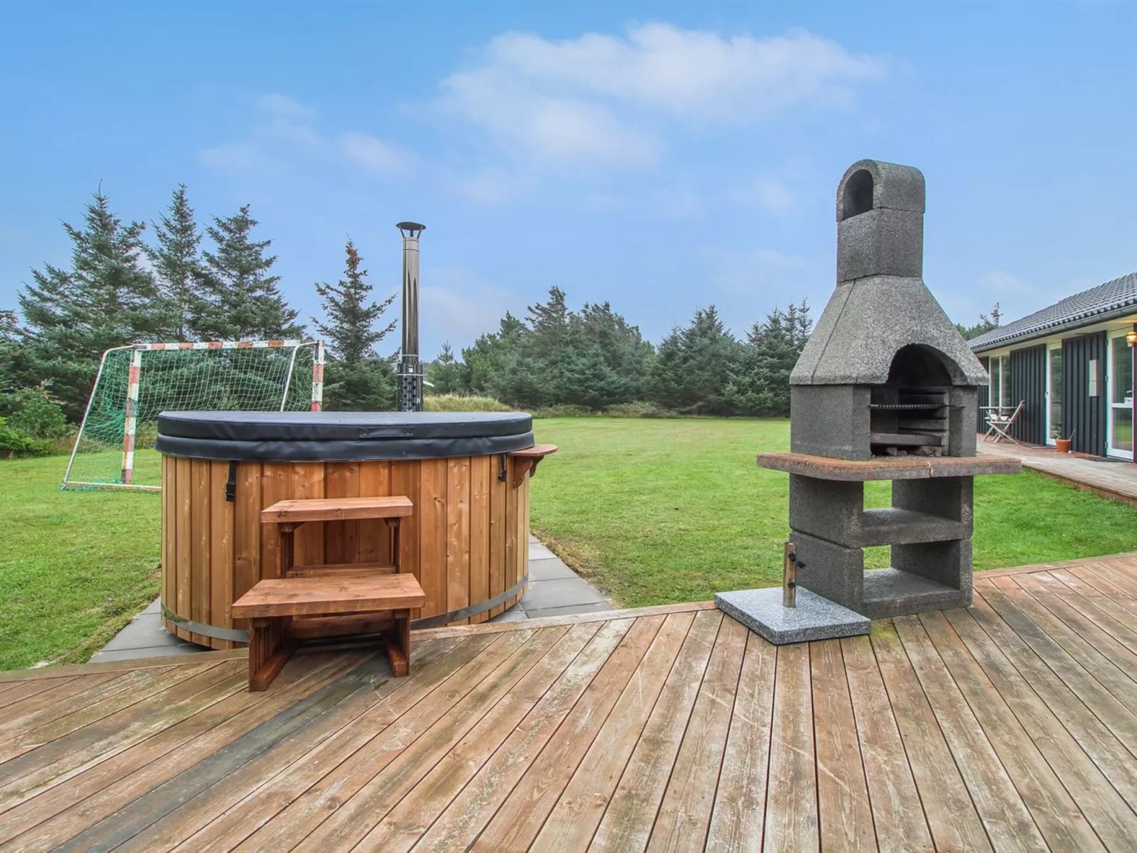 "Faye" - 600m from the sea-Buiten