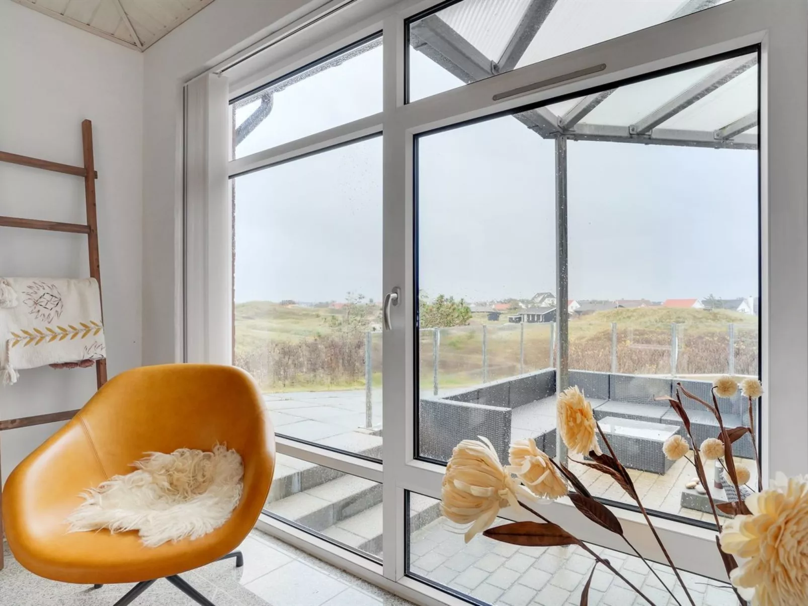 "Fris" - 100m from the sea-Binnen