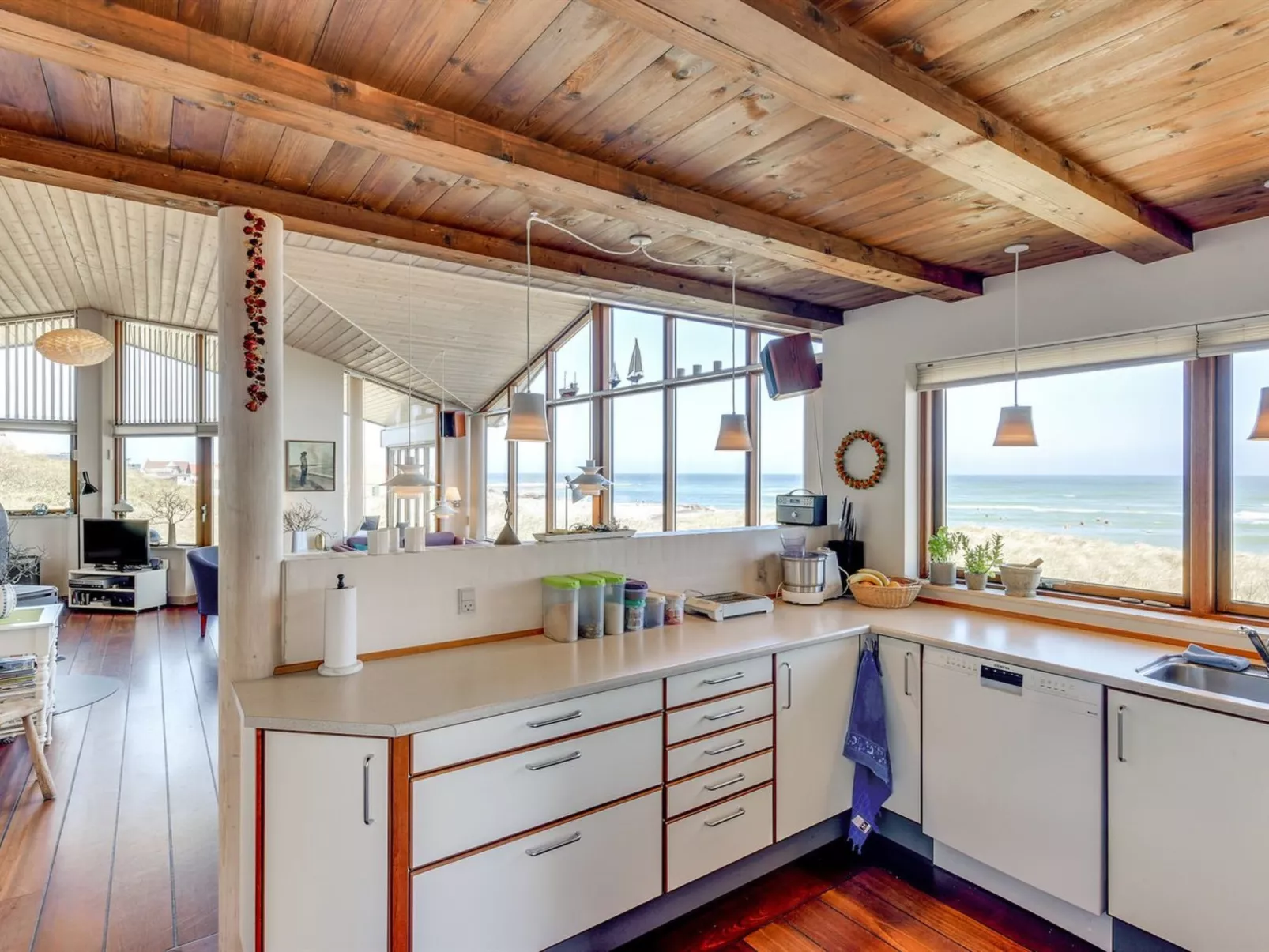 "Arngrim" - 100m from the sea-Binnen