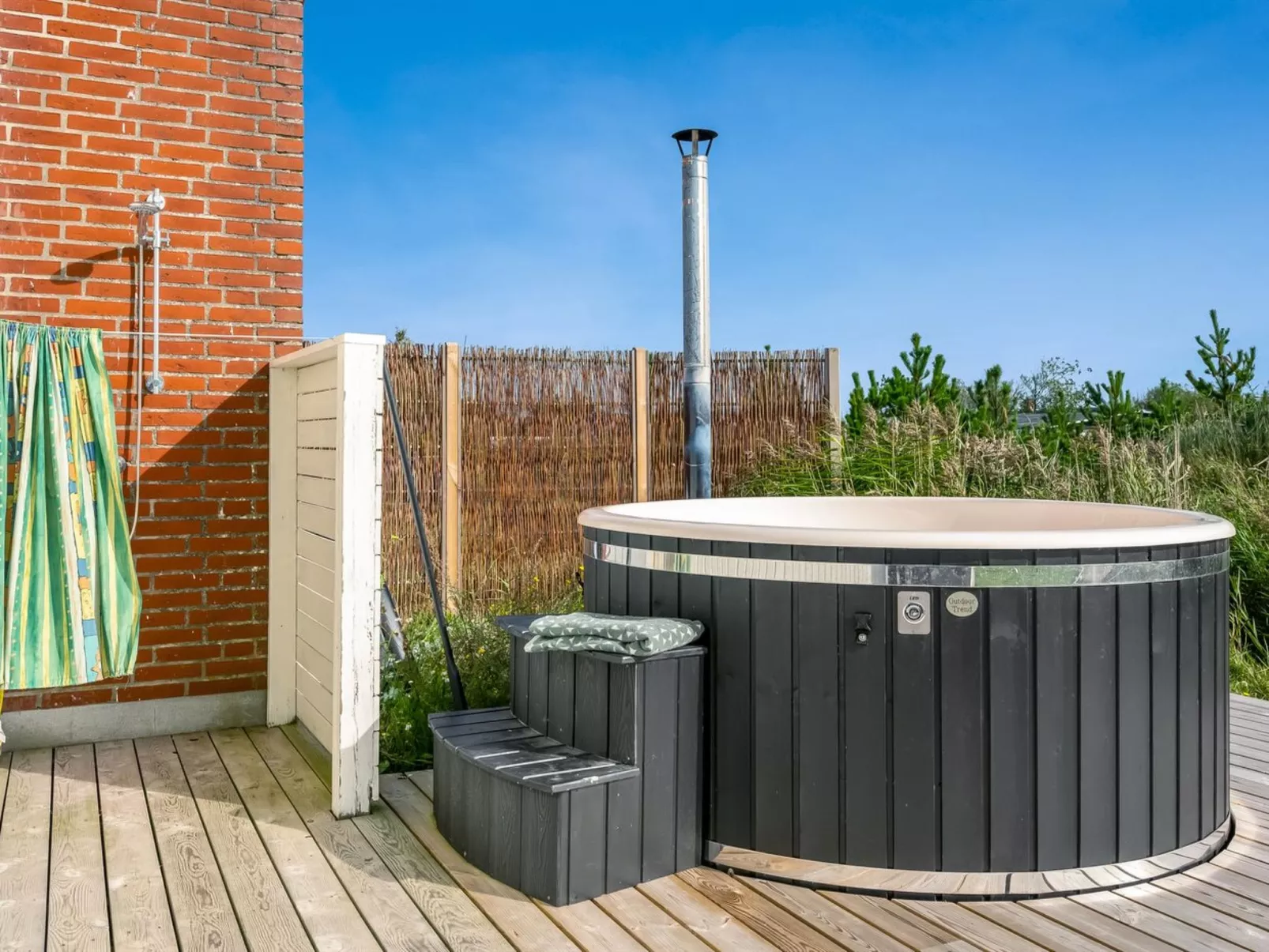 "Saxe" -  from the sea-Binnen