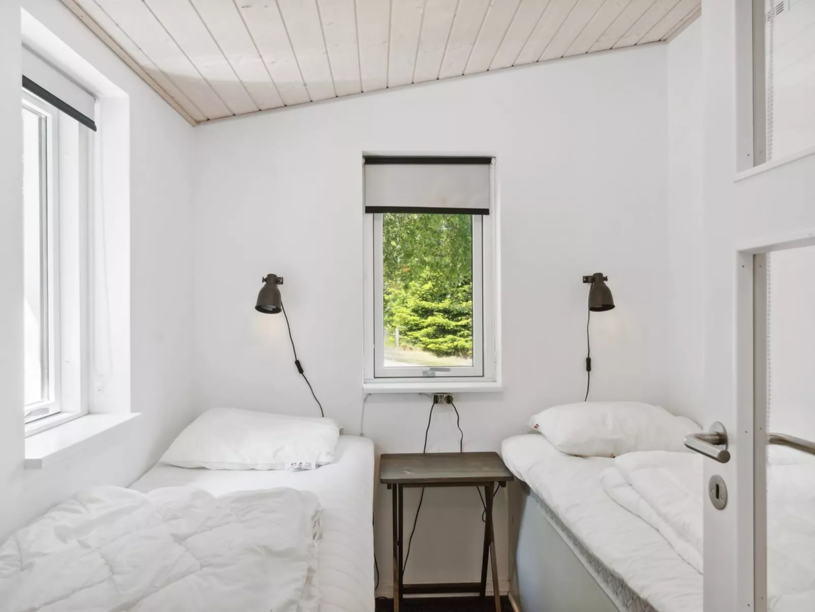 "Self" - 400m to the fjord-Binnen