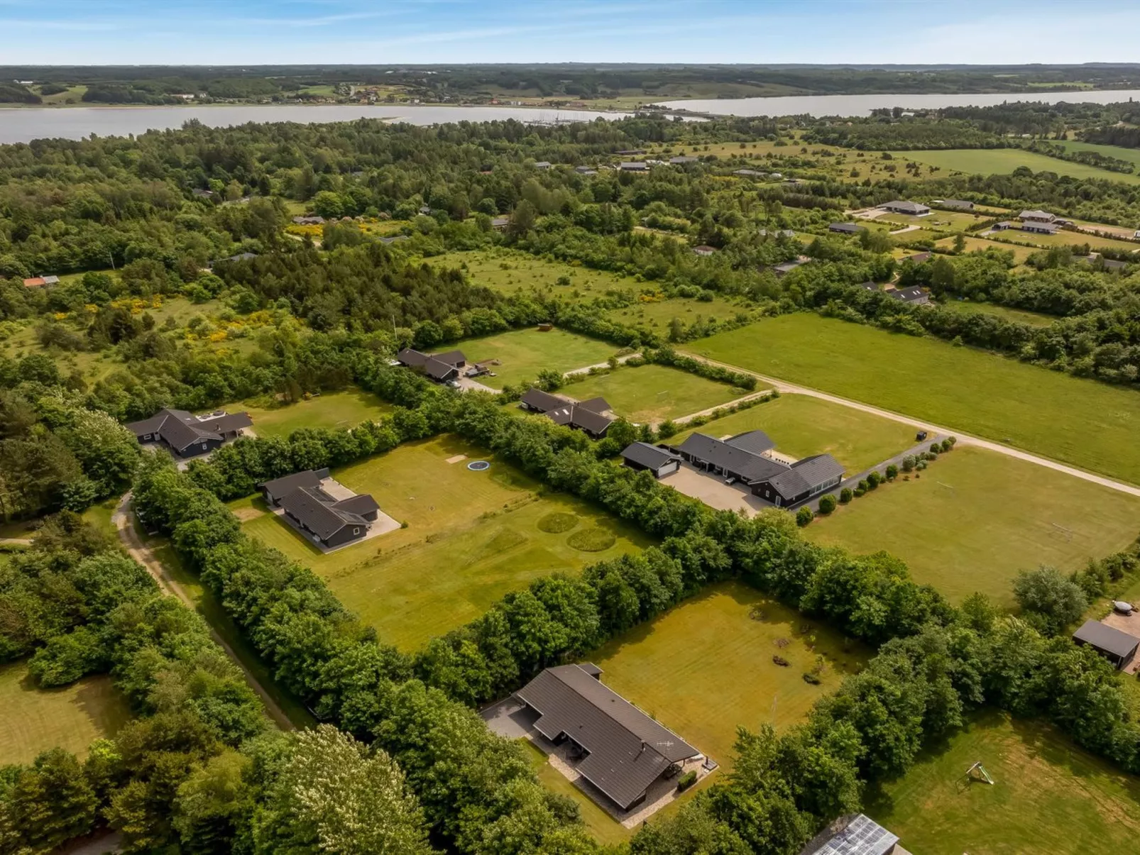 "Yorrit" - 500m to the fjord-Buiten