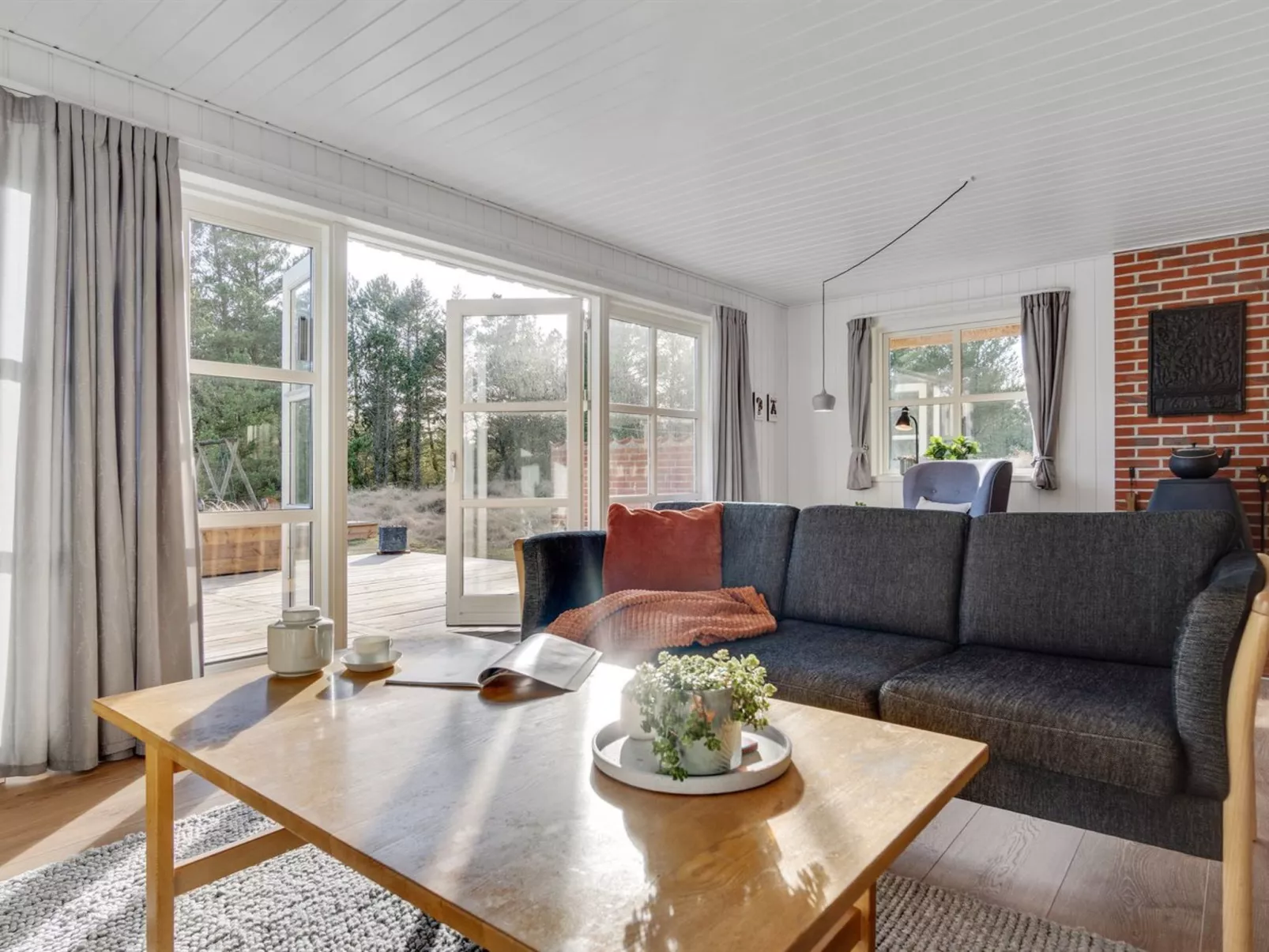 "Harpa" - 2.5km from the sea-Binnen