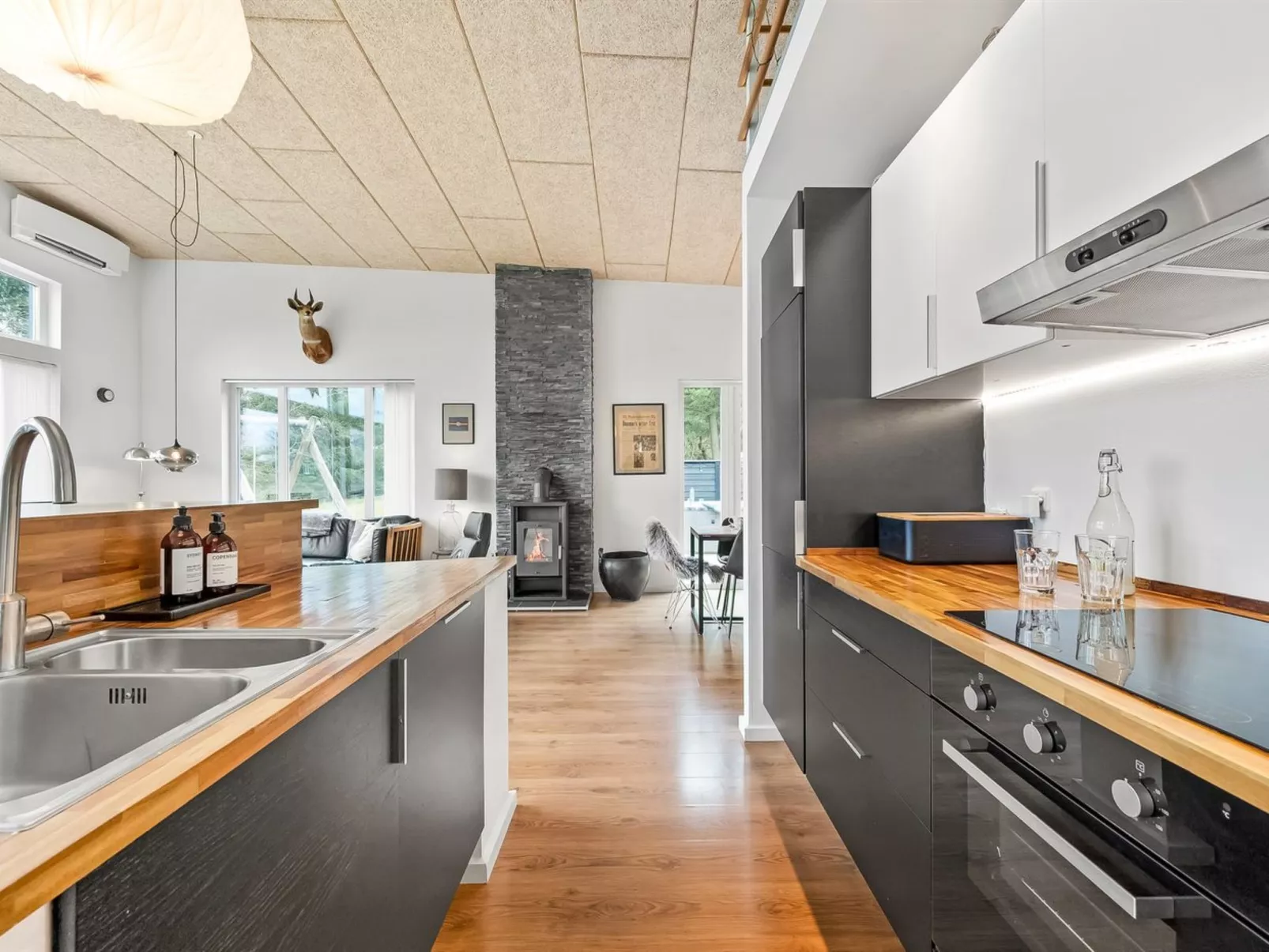 "Tenna" - 250m to the fjord-Binnen