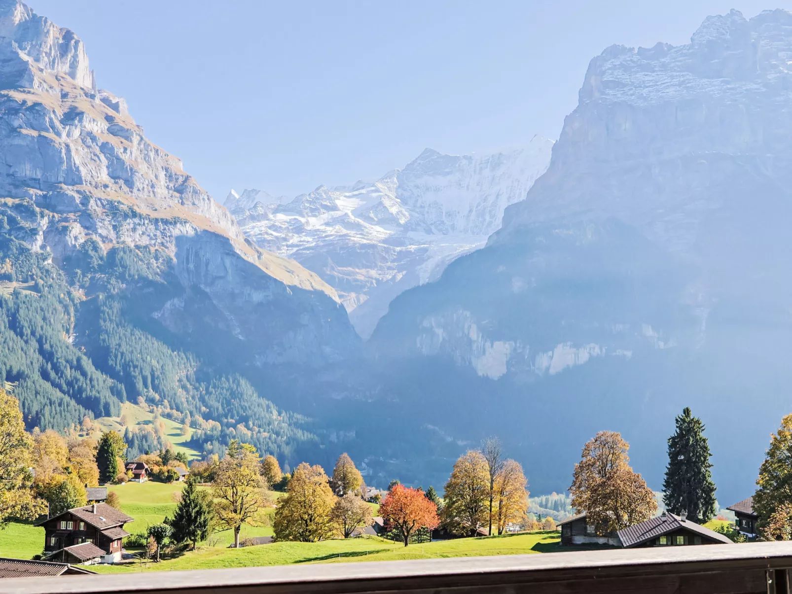 Chalet Pitschun-Buiten