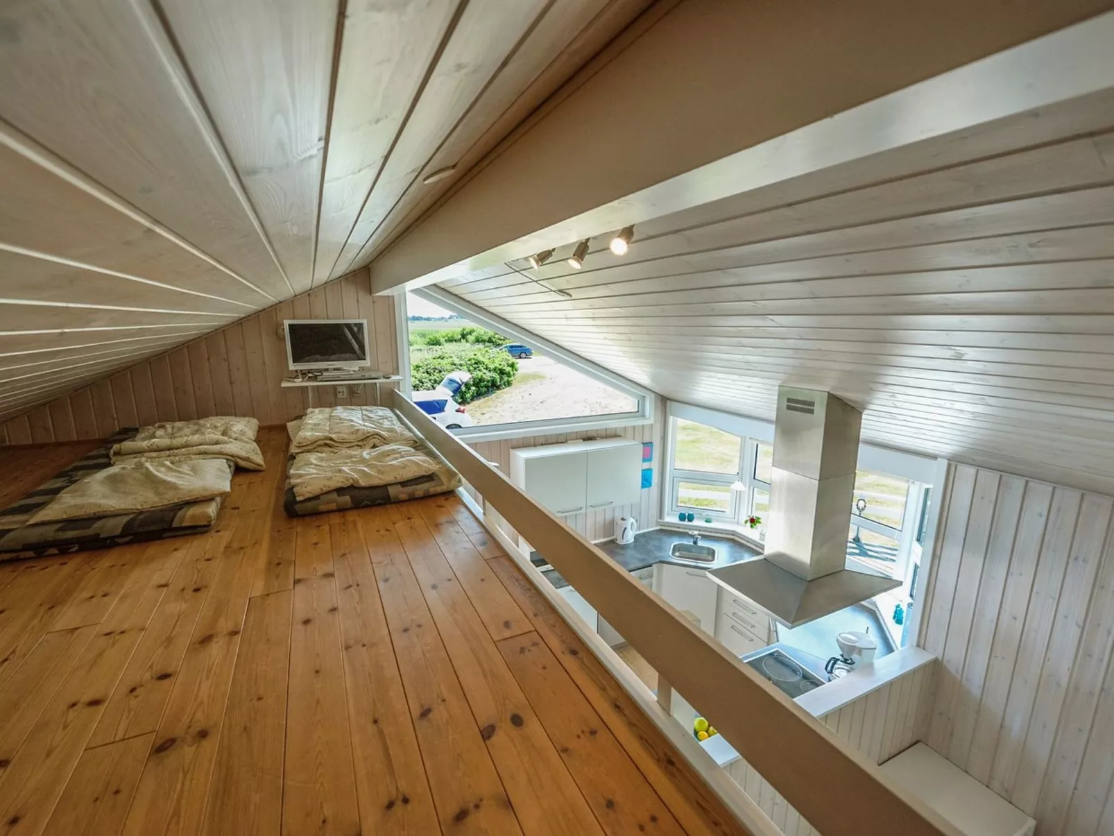 "Chrisse" - 550m from the sea-Binnen