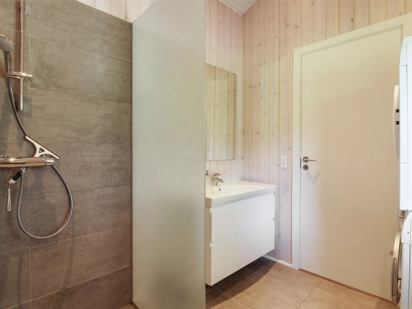 "Franke" - 1.1km from the sea-Binnen