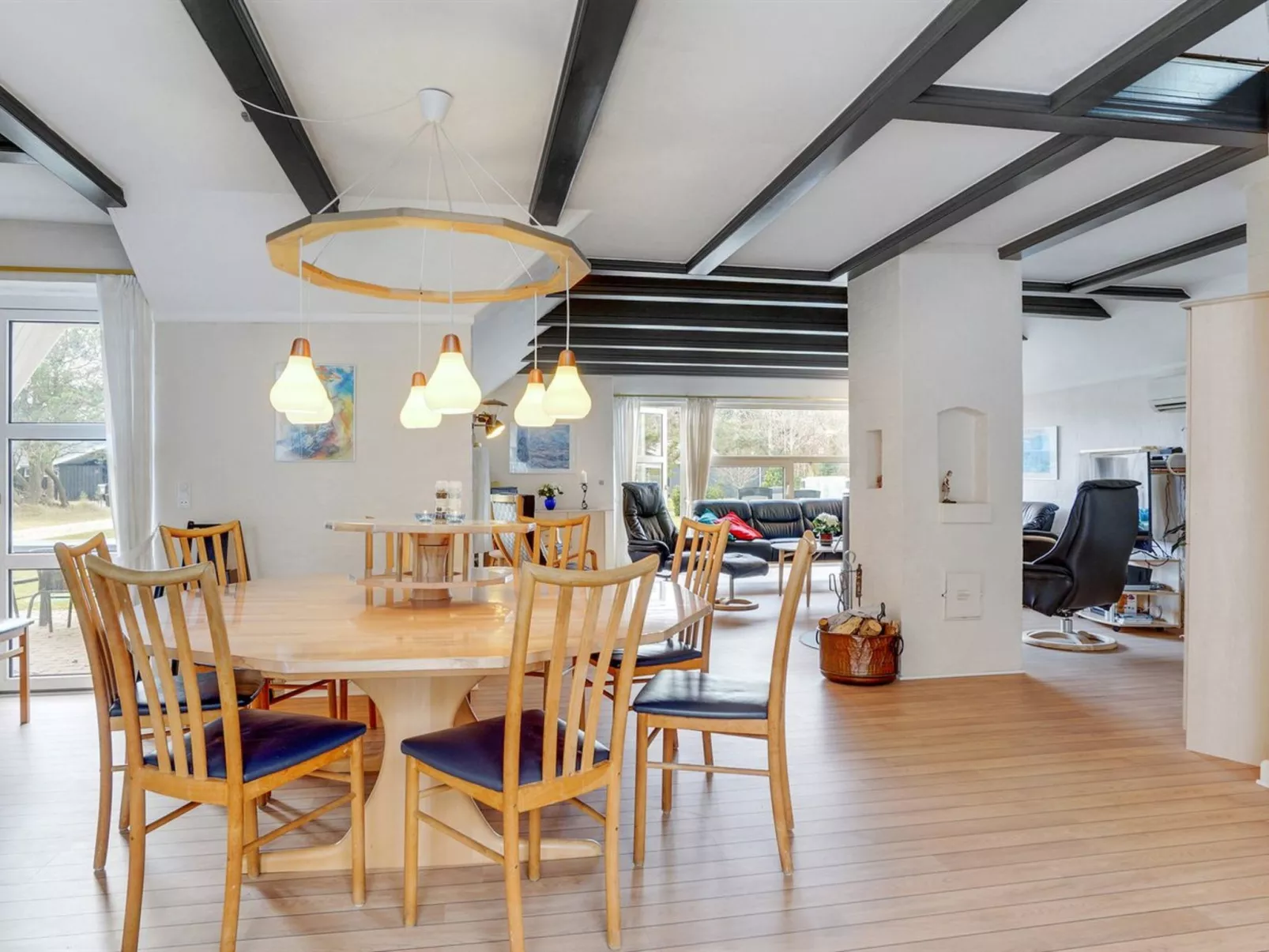 "Swening" - 2.1km from the sea-Binnen