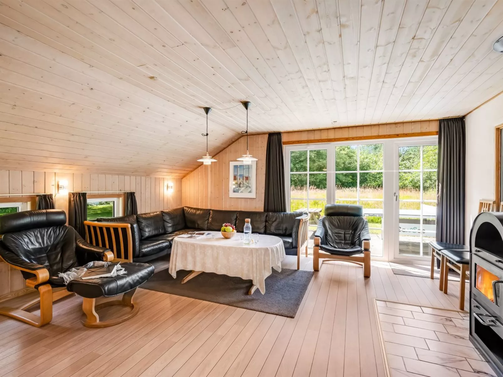 "Gunvald" - 2km to the fjord-Binnen