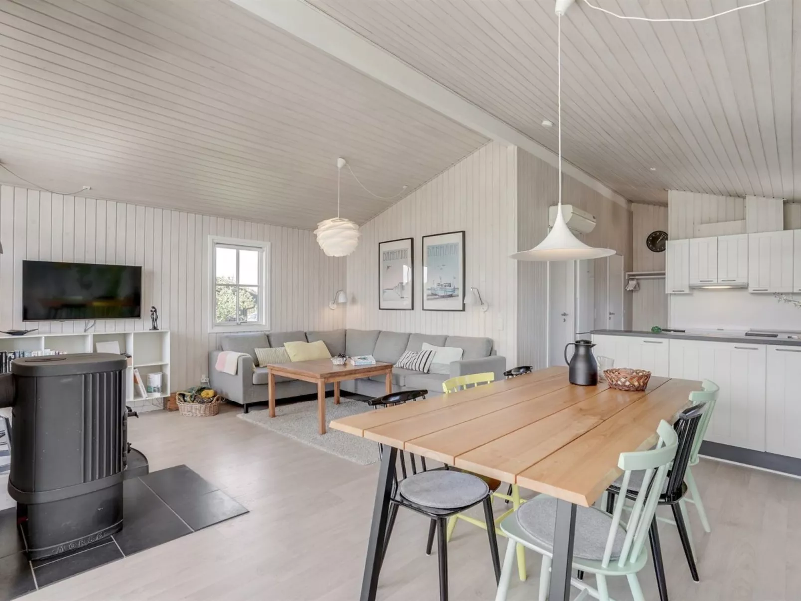 "Driss" - 500m from the sea-Binnen