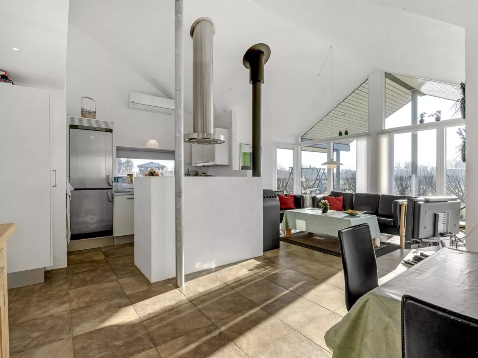 "Donka" - 300m to the fjord-Binnen