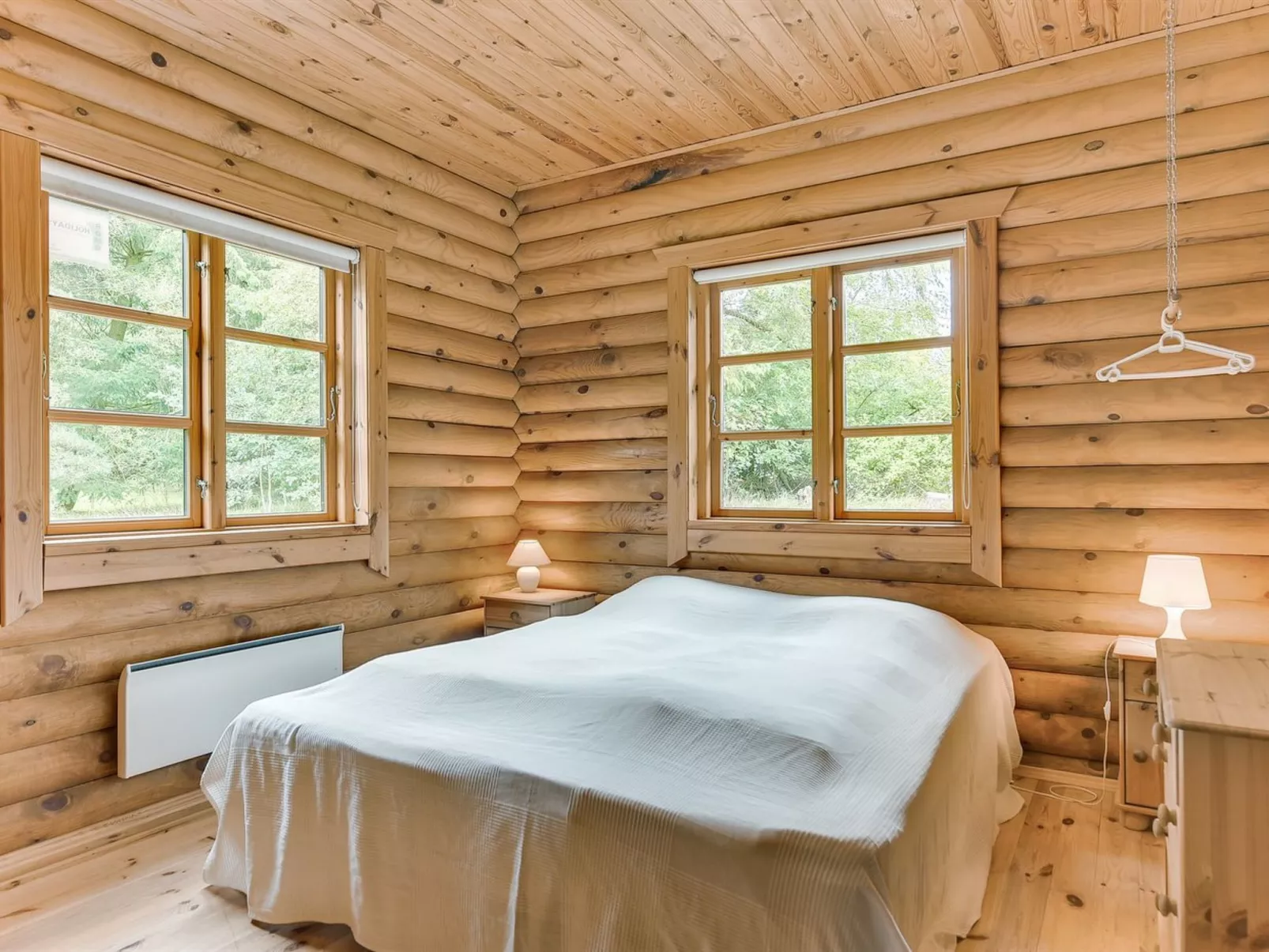 "Frederica" - 30km from the sea-Binnen