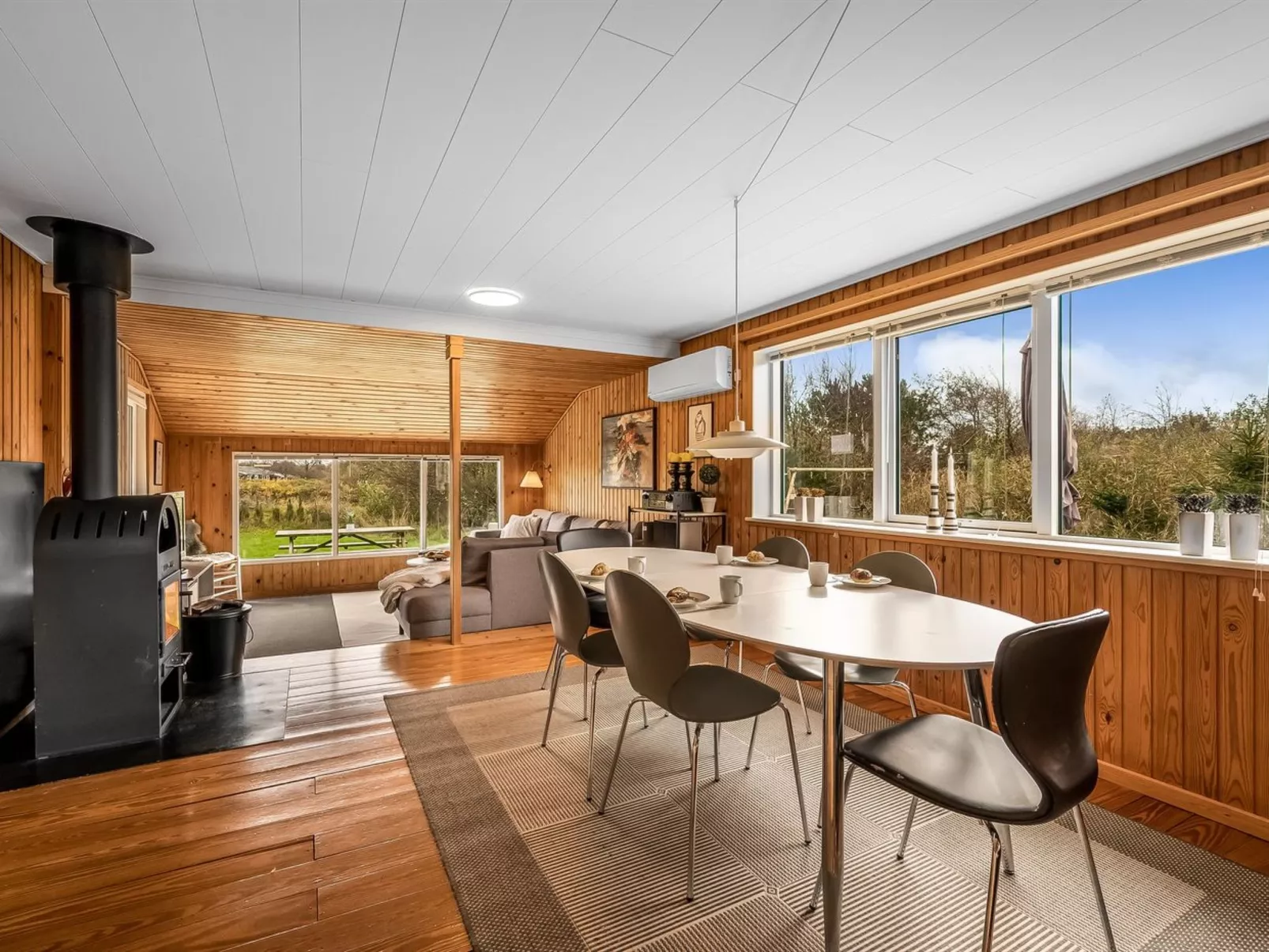 "Eloise" - 400m from the sea-Binnen