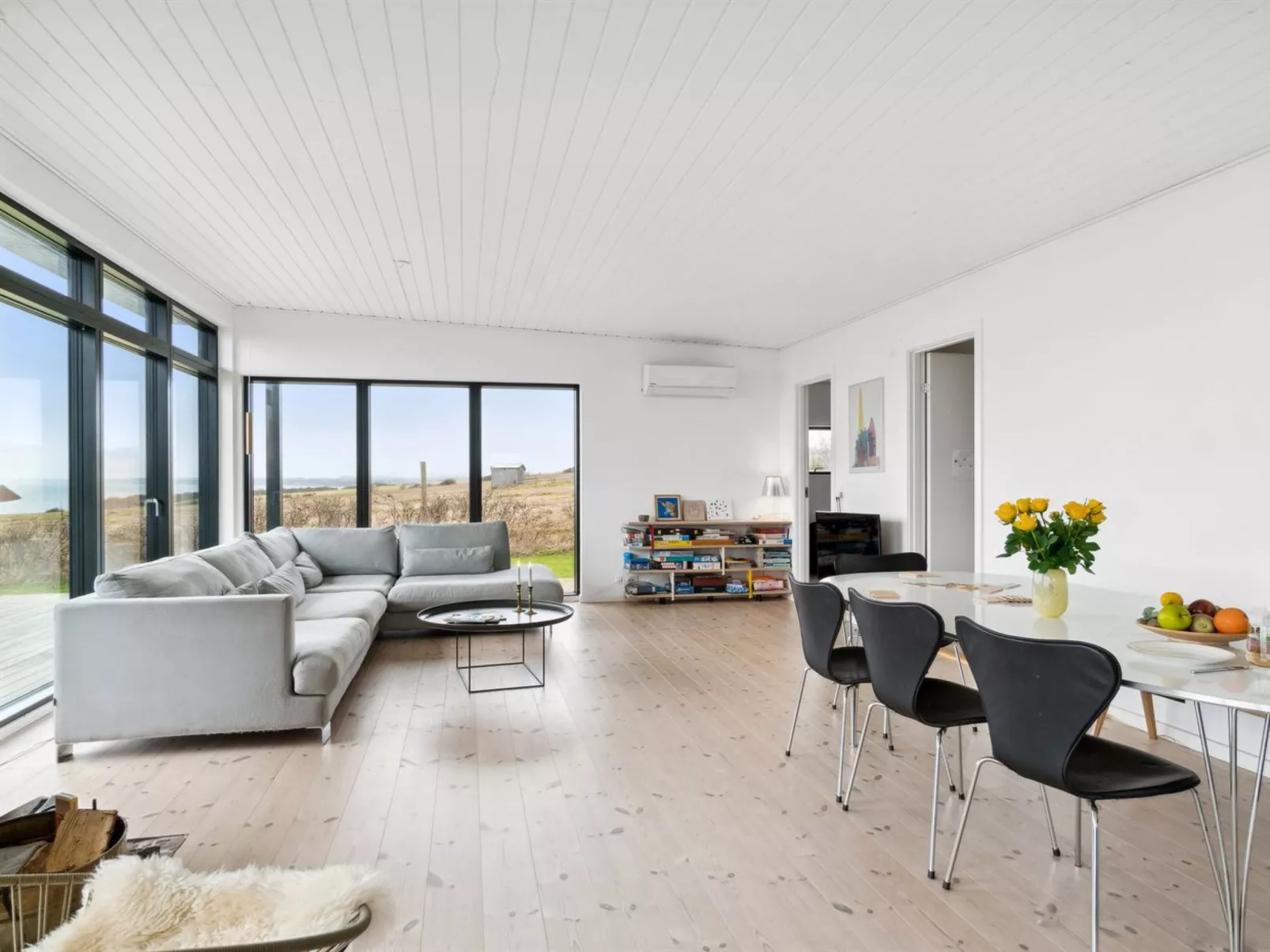 "Niesina" - 100m from the sea-Binnen