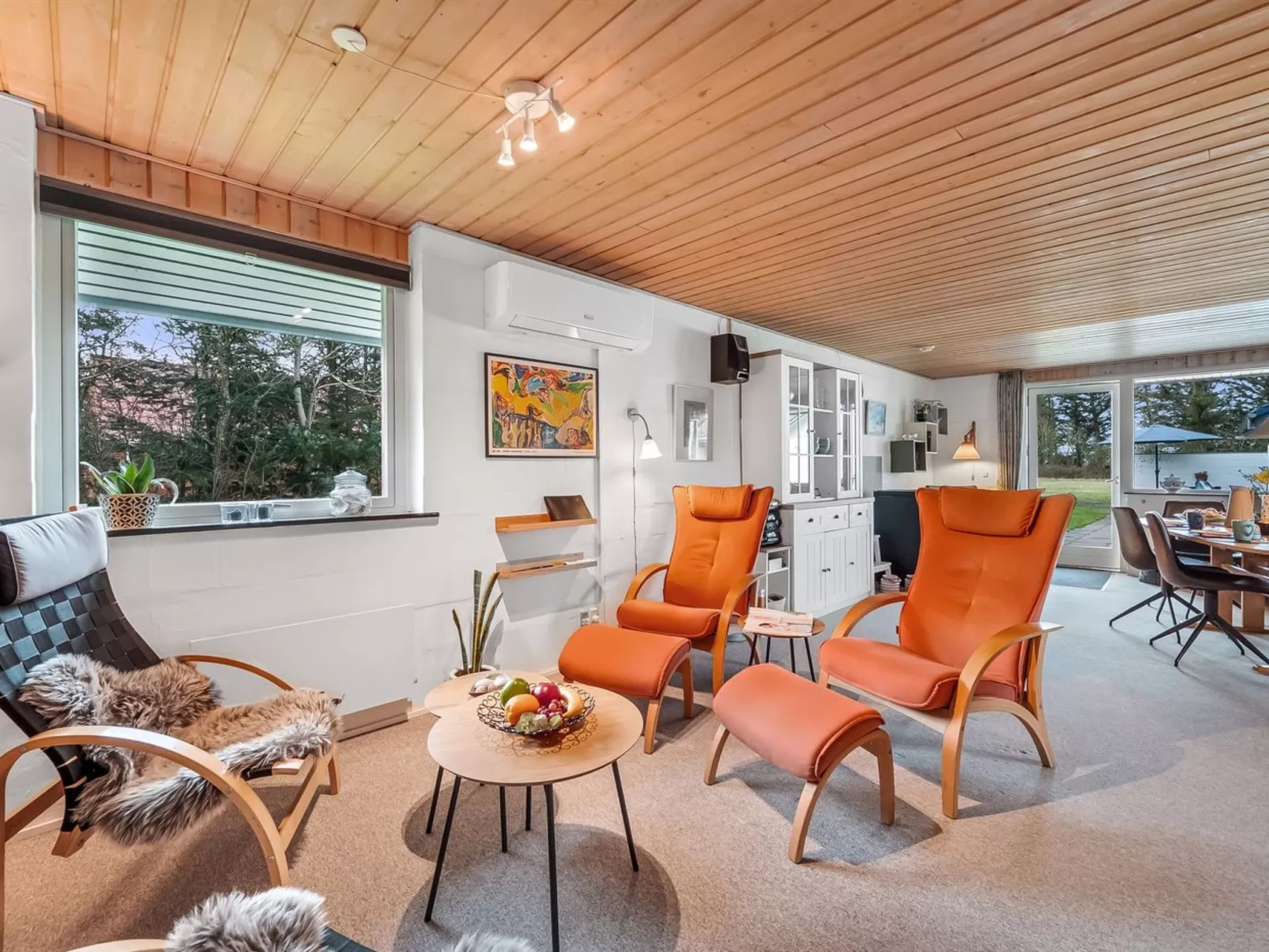 "Moreen" - 200m to the fjord-Binnen