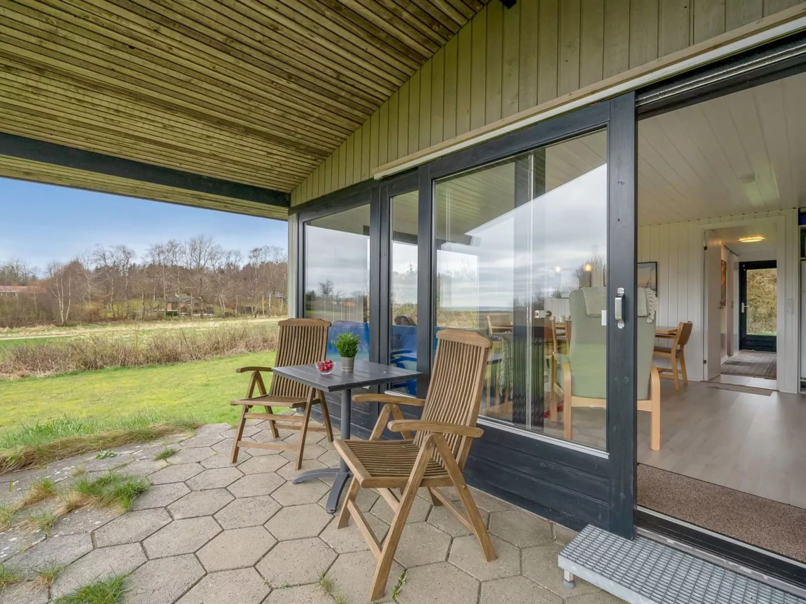 "Jule" - 1.3km to the fjord-Buiten