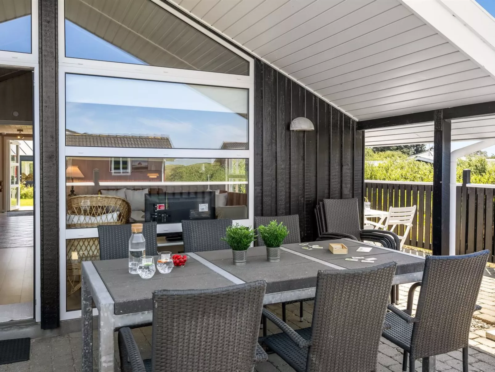 "Hariet" - 300m from the sea-Buiten