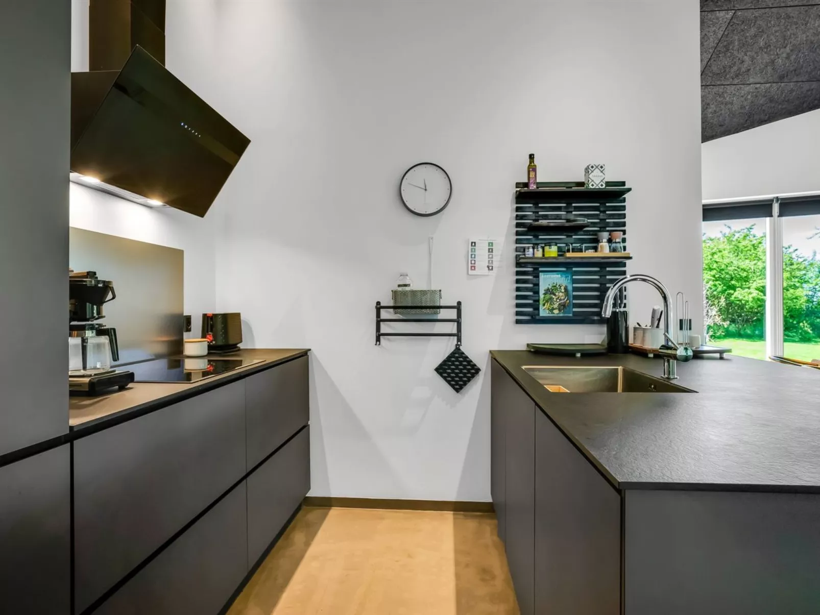 "Melina" - 900m to the fjord-Binnen