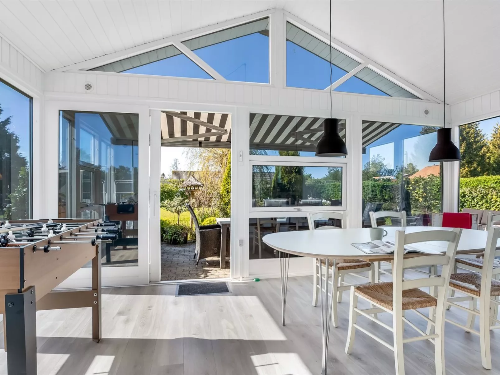 "Stina" - 600m from the sea-Binnen