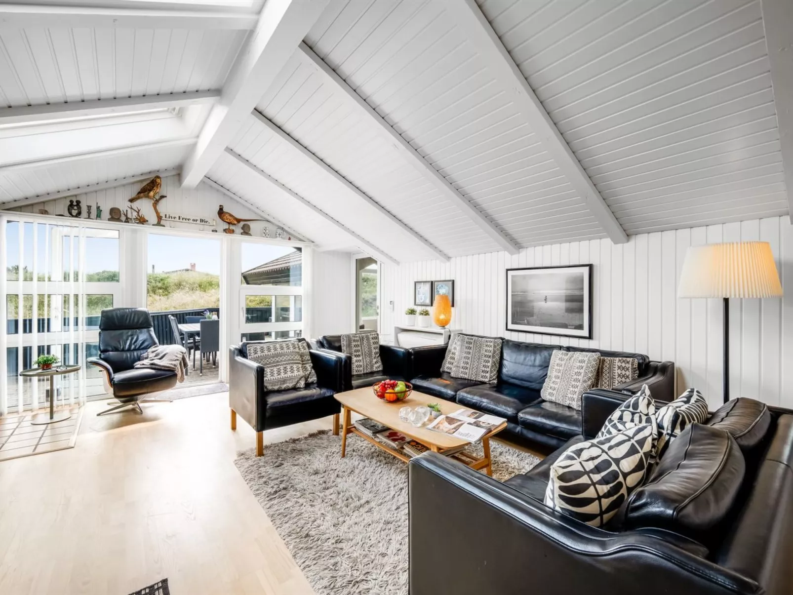 "Emin" - 700m from the sea-Binnen