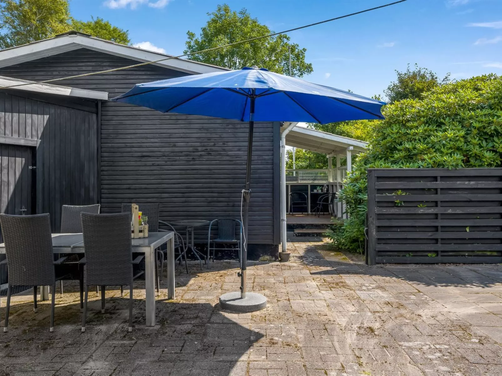 "France" - 5km from the sea-Buiten