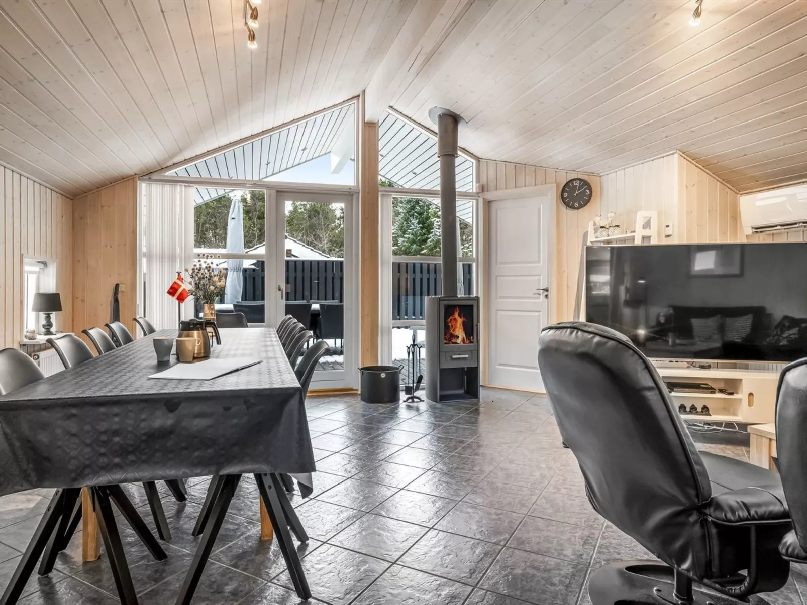 "Elvin" - 2km from the sea-Binnen