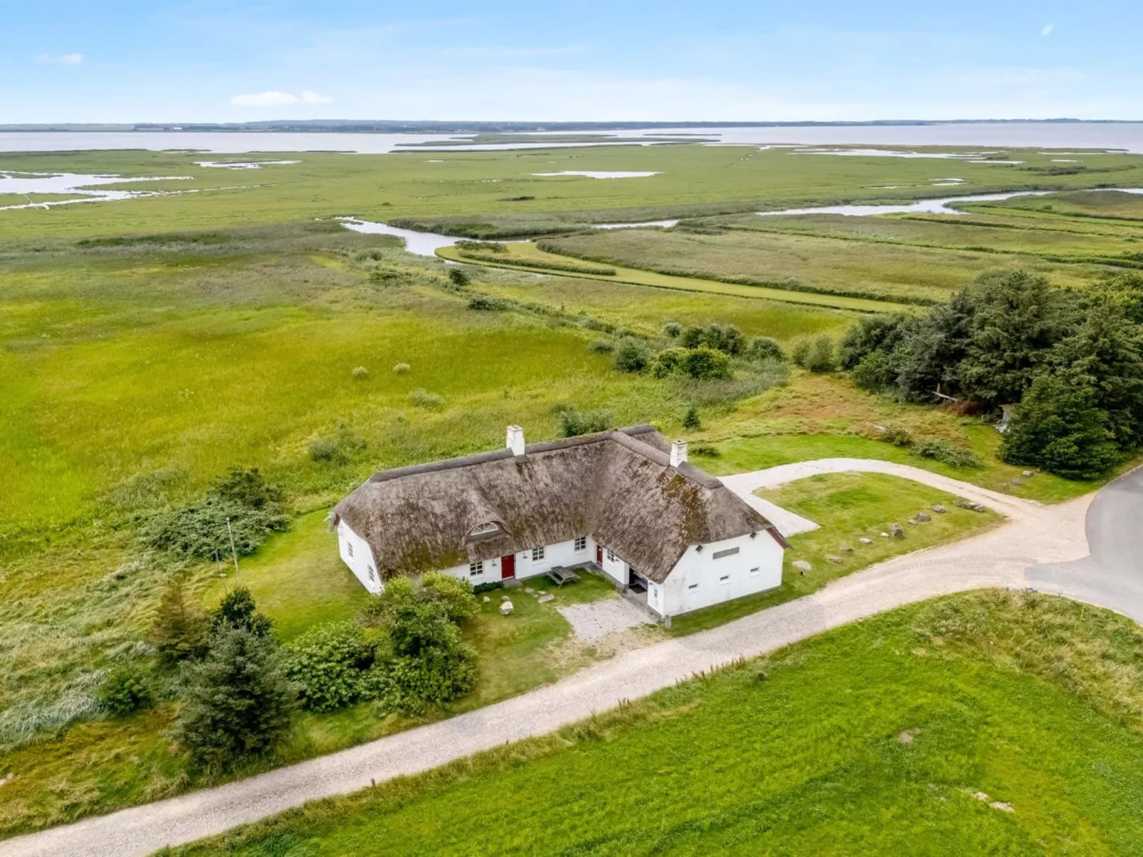 "Darleen" - 850m to the fjord-Buiten