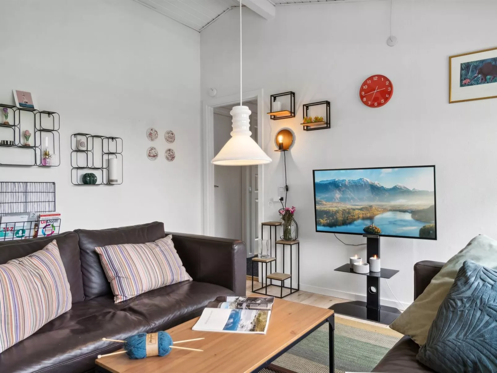 "Franke" - 2.1km to the fjord-Binnen