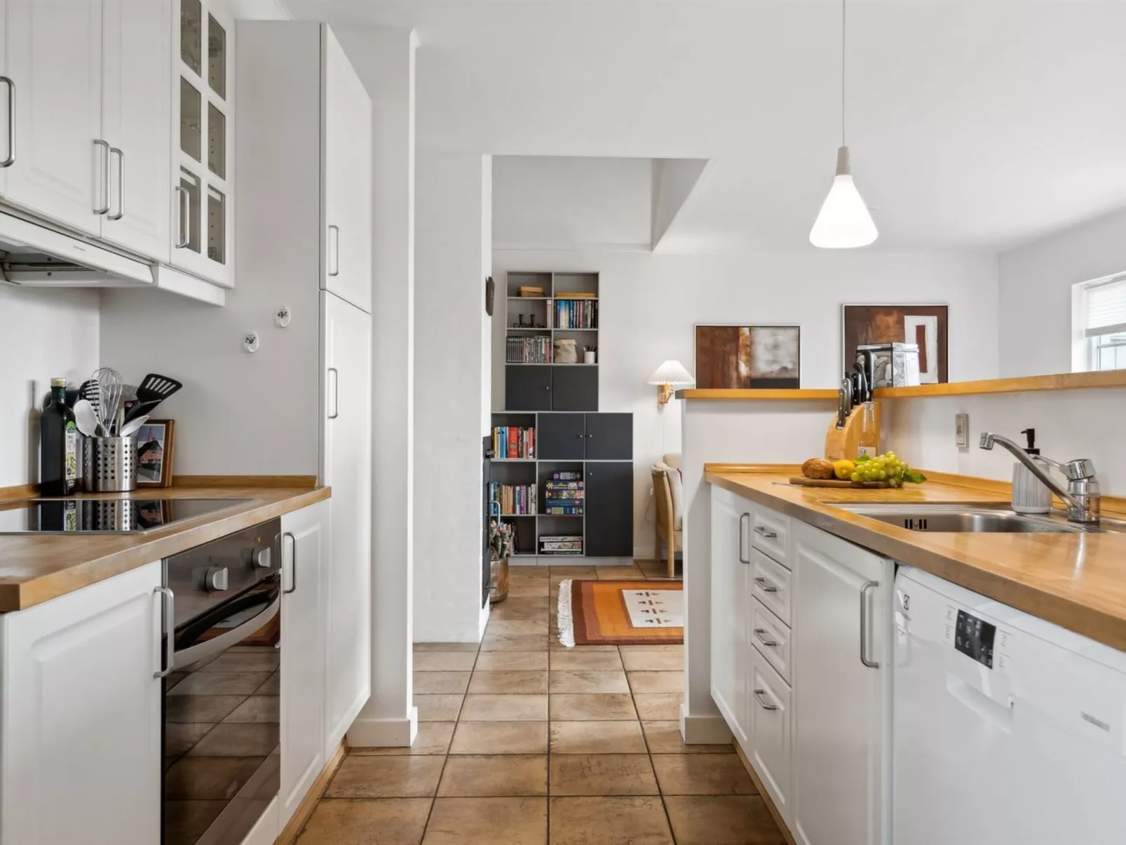 "Sakari" - 375m from the sea-Binnen