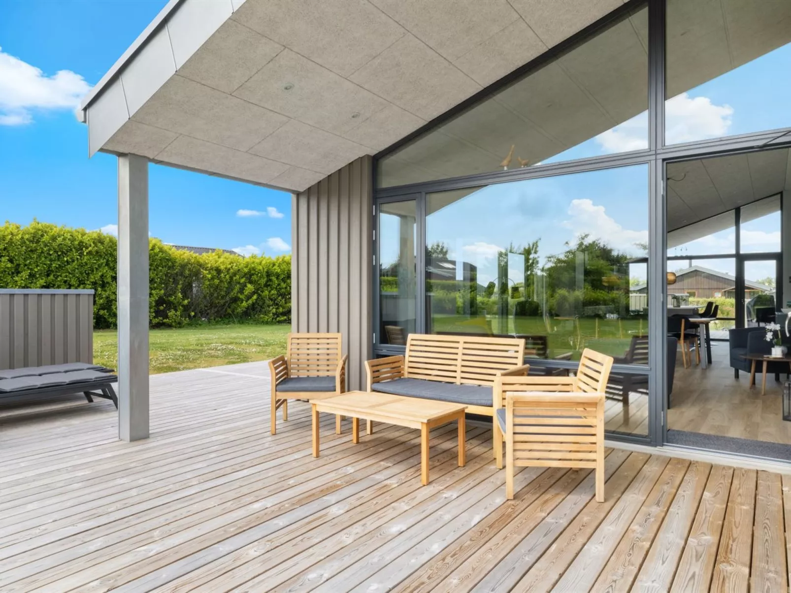 "Tydkil" - 250m from the sea-Buiten