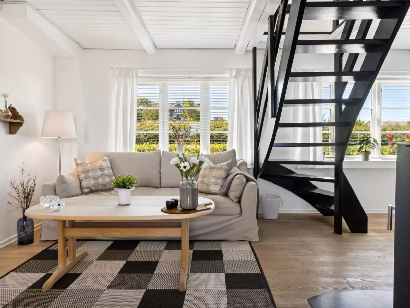 "Mari" - 150m from the sea-Binnen