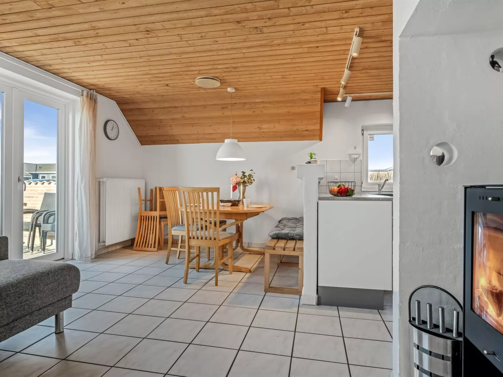 "Nikolce" - 300m to the fjord-Binnen