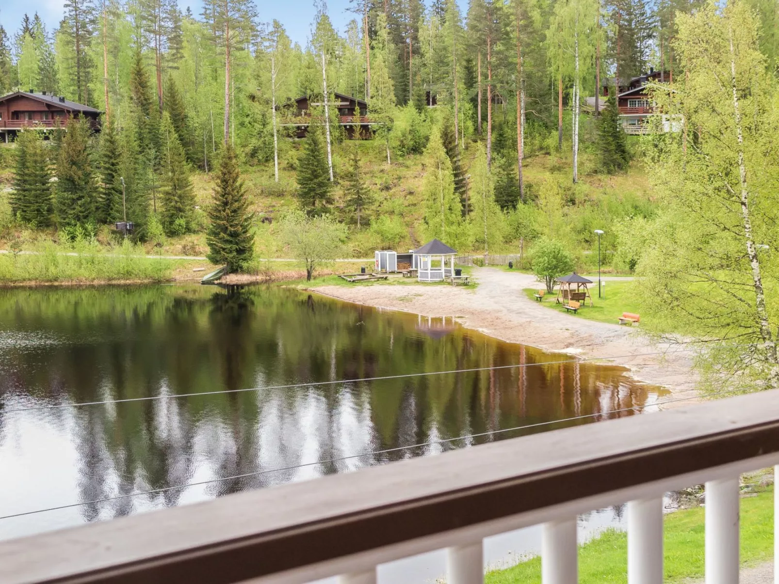 Tahkon rantatupa 7 b-Binnen